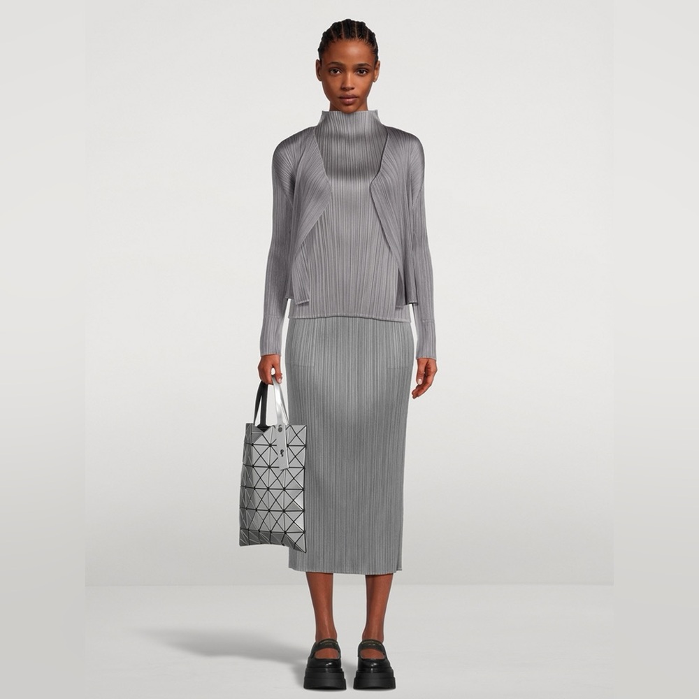 ISSEY MIKAYE Pleats Please Grey Skirt (in stock at Holt Renfrew & SSENSE) - Picture 1 of 12